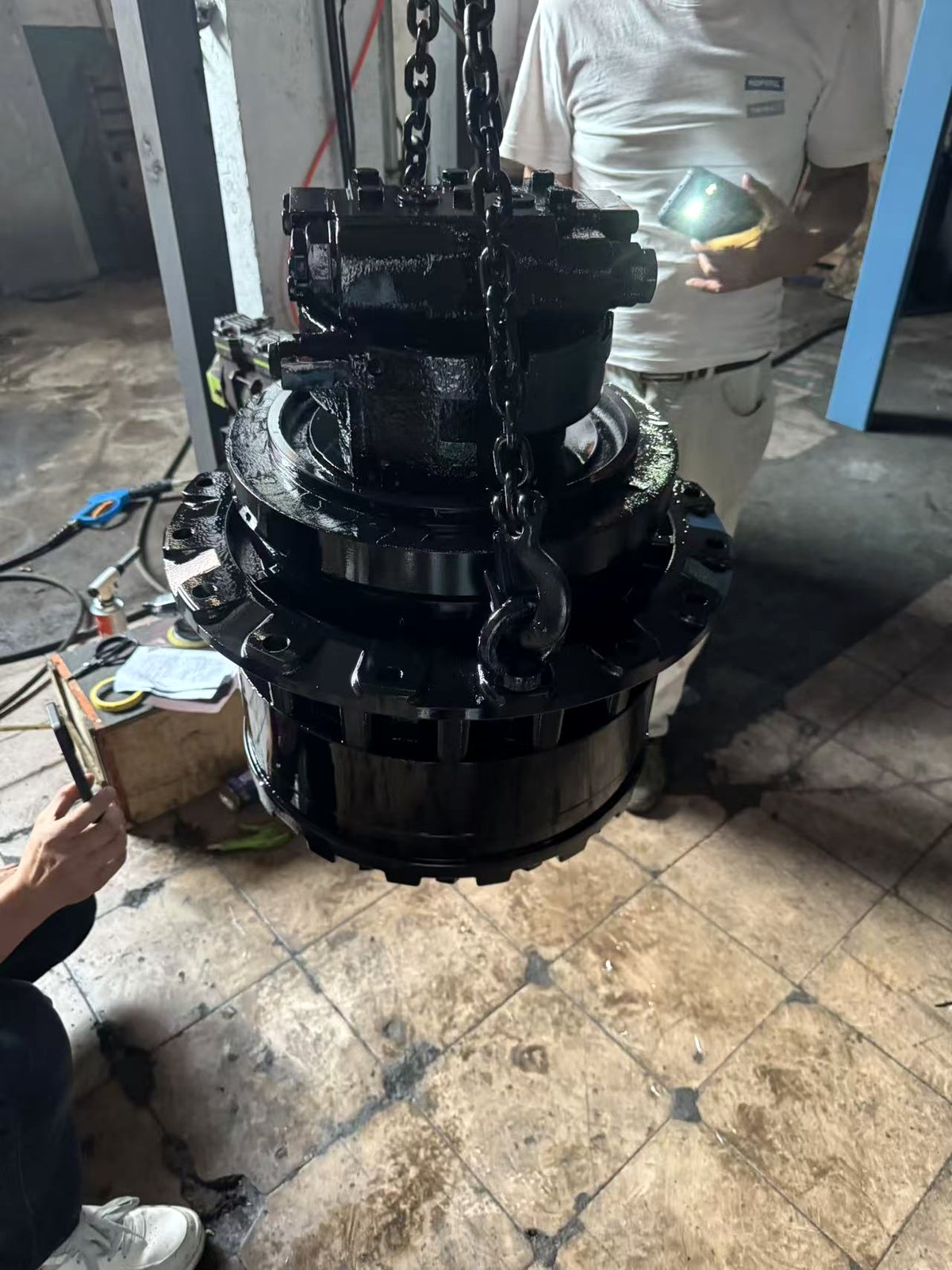 Compatible for Hyundai R210 / Doosan DX220 / Sany SY215 / XCMG XE210 - 21-Tonne Class Final Drive