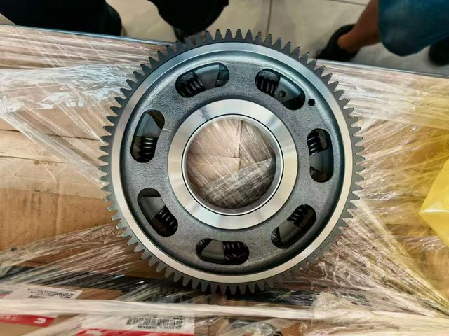 Совместимо с Cummins QSX15 / ISX15 / X15 - промежуточная шестерня (5628434)