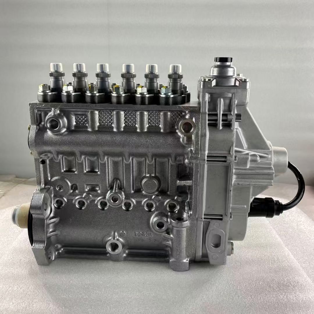 Совместимо с Cummins QST30 - топливный насос Bosch (0402796206 / 0402796207)