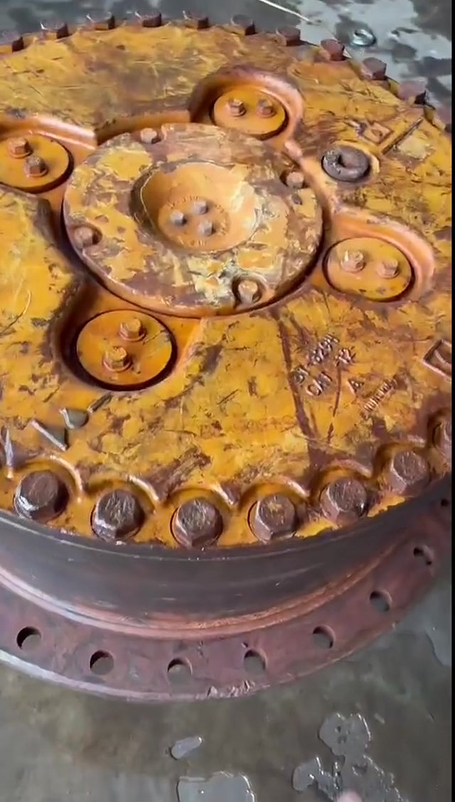 Cat D10R Final Drive - Second Unit in Stock